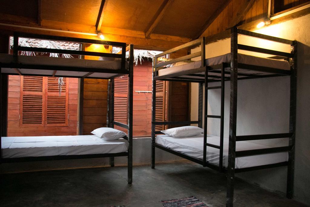 Wonderland Hostel Anjuna Room photo